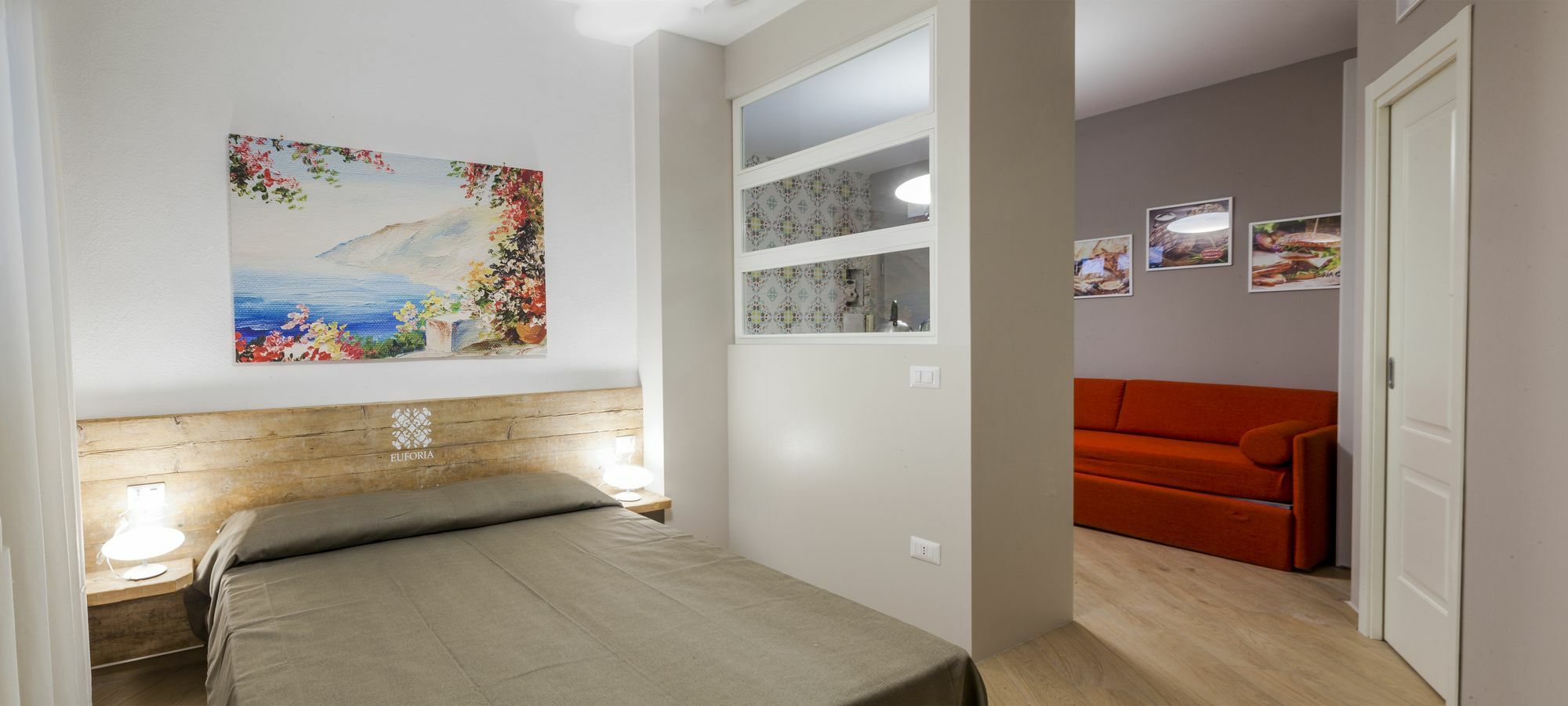 Euforia - Tre Sedi - Three Locations 2* Neapel